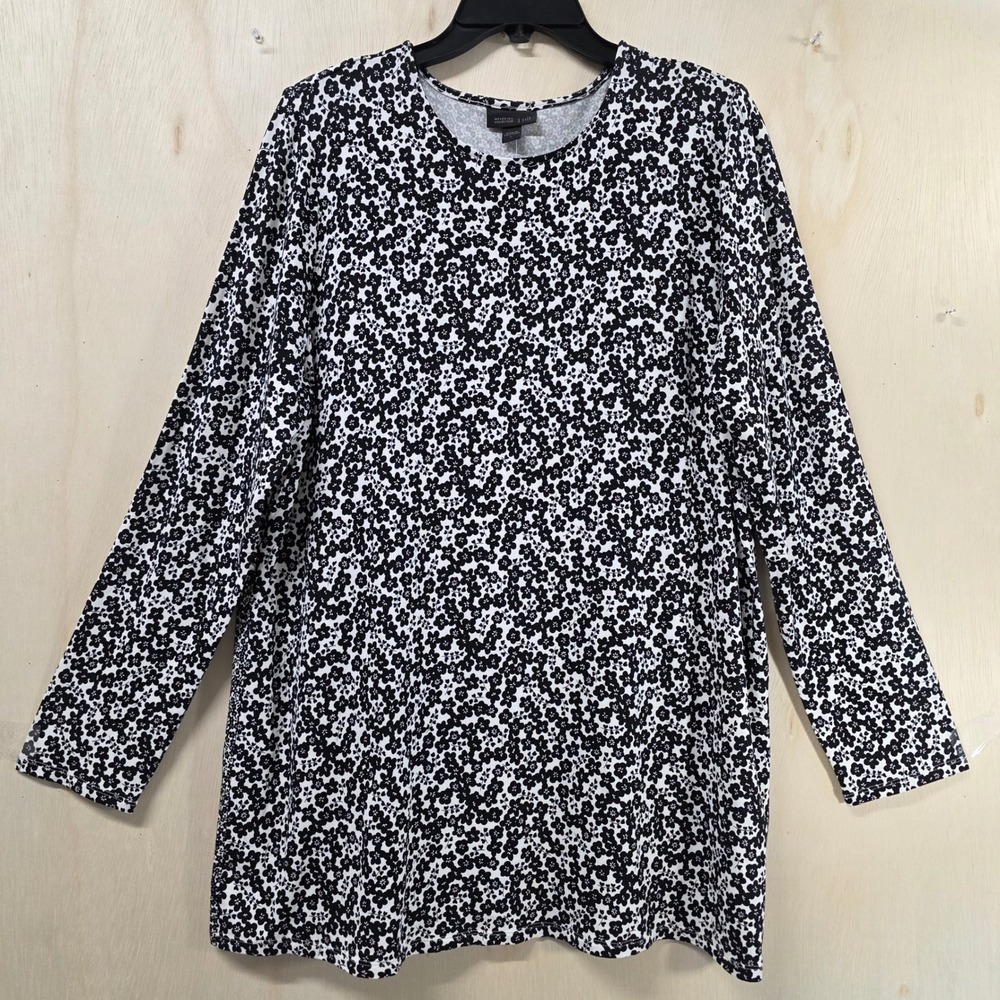 J. Jill Wearever Floral Tunic Top Black White Long Sleeve Tie Back Size L